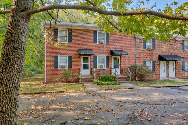 Building Photo - Powhatan Apartments