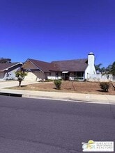 Building Photo - 9267 Aralia Dr