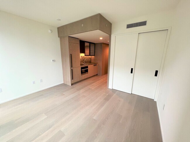 Building Photo - Koula - Luxurious studio in Kakaako