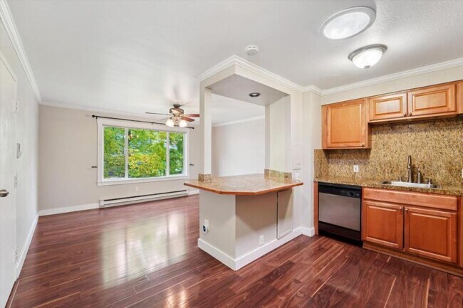Foto del edificio - 2 bedroom in Seattle WA 98133