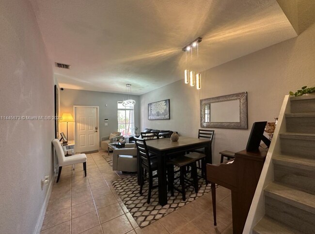 Foto del edificio - 11250 NW 56th St