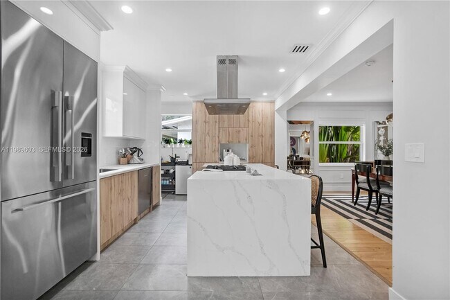 Foto del edificio - Northeast 91st Terrace, Miami Shores, FL 33138 - 4 BR 3 BA single-family home