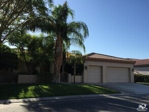 Building Photo - 49560 Loren Ct