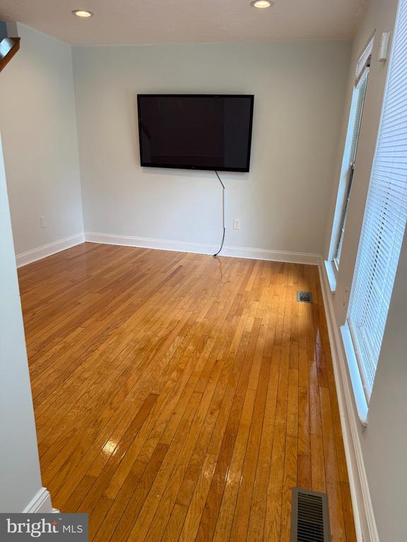 Foto del edificio - 7431 Shady Glen Terrace