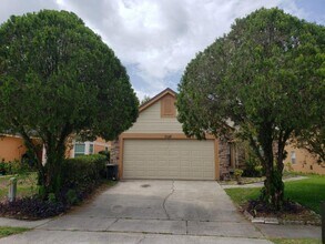 Building Photo - 9869 Aloma Bend Ln
