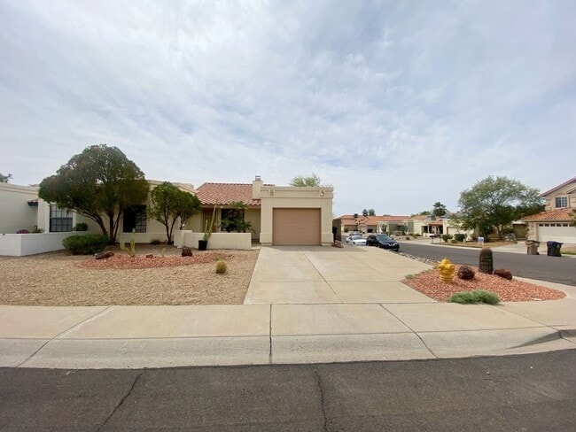 2 Bedroom In Youngtown Available! - 2 Bedroom In Youngtown Available! House