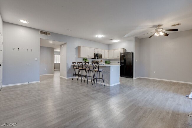 Foto del edificio - 855 N Stephanie St