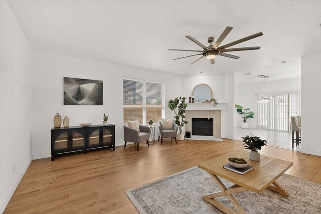 Foto del edificio - 6212 Topsail Dr