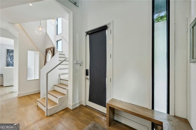 Building Photo - 575 Highland Ave NE