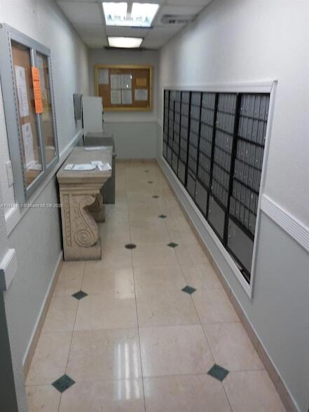 Foto del edificio - 1301 NE Miami Gardens Dr