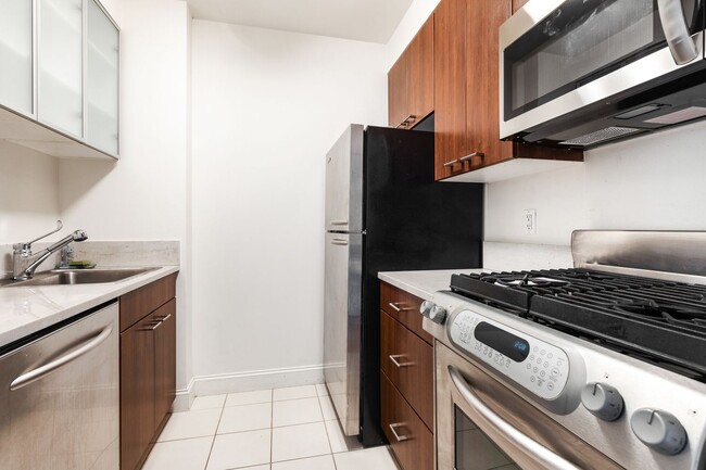 Kitchen - 217 E 96th St