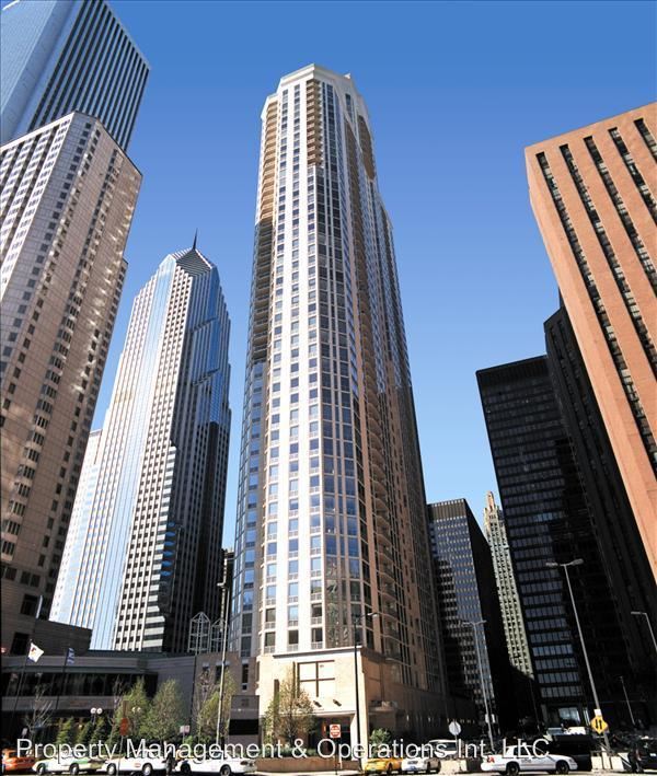 Foto del edificio - 222 N Columbus Dr