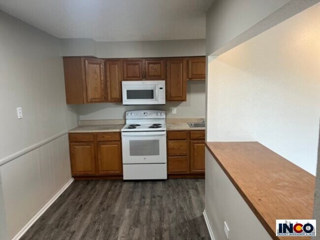 Foto del edificio - 4571 S Lowell Blvd