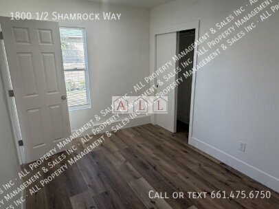 Foto del edificio - 1800 1/2 Shamrock Way-