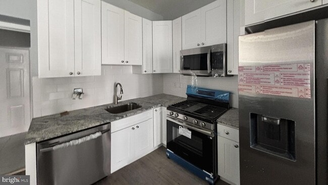 Photo - 1926 Clarence St Townhome