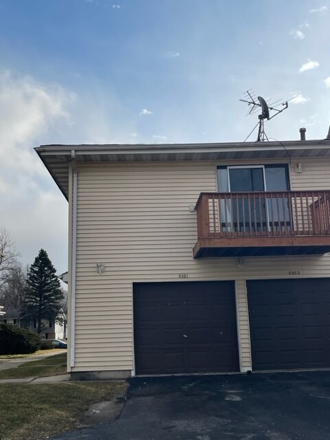 Primary Photo - 6921 Fillmore Dr