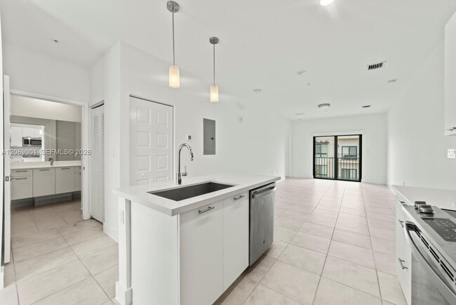 Building Photo - 8301 NW 41st St