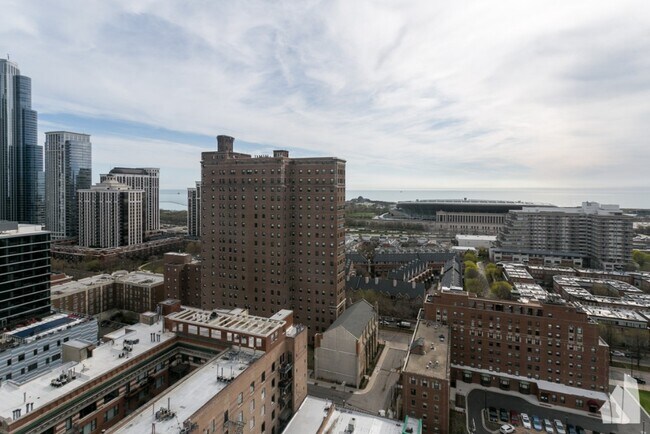 Foto del edificio - 1460 S Michigan Ave