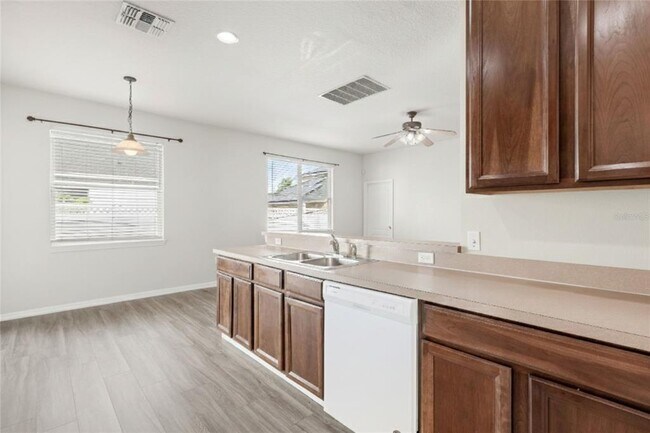 Building Photo - 3817 Blue Dasher Dr