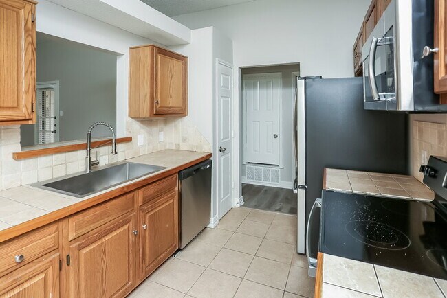 Foto del edificio - 4910 Green Hollow Dr