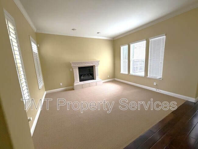 Building Photo - 6912 Riqueza Ct