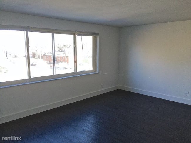 Building Photo - 2 br, 1 bath Apartment - 715 Lepere C Unit C