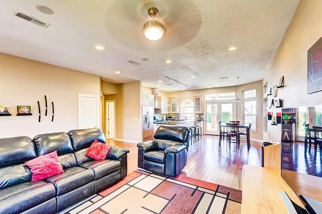Foto del edificio - 9216 Saguaro St NW