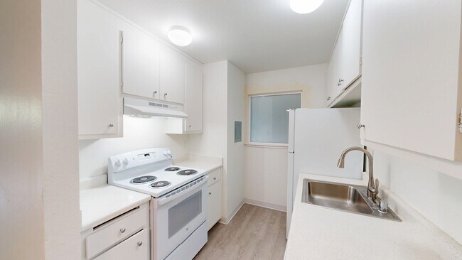 Building Photo - 481 Ignacio Blvd