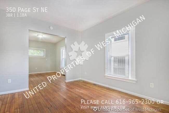 Foto del edificio - Available Now | Cozy Three Bedroom Home | ...