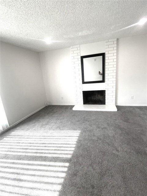 Foto del edificio - 1582 Mitchell Ave