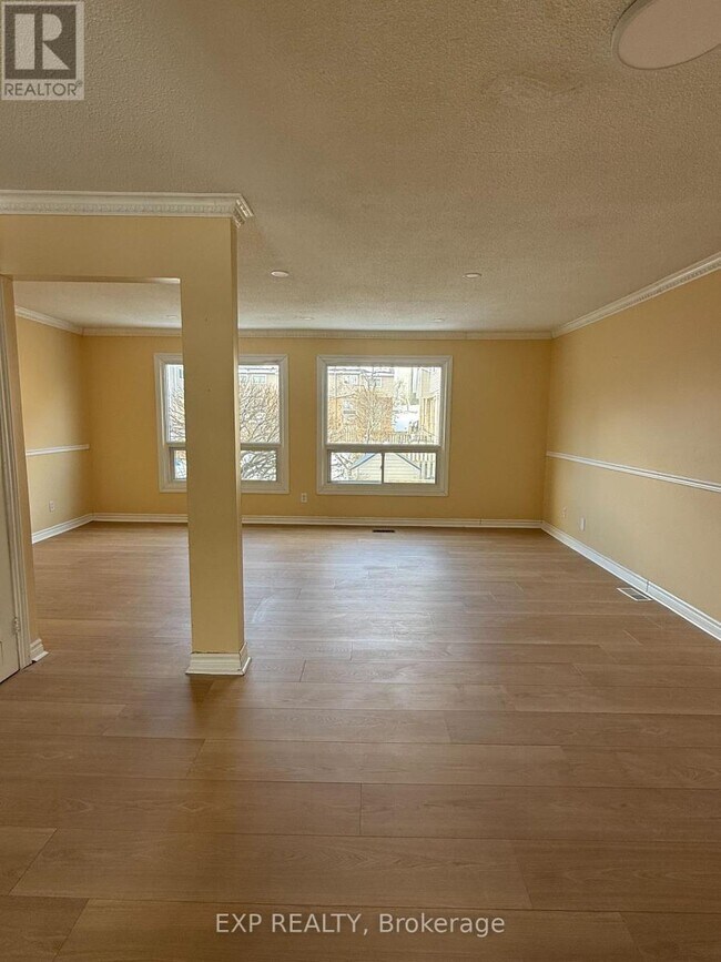 Photo du bâtiment - 2050 Upper Middle Rd