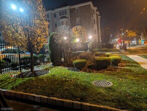 Building Photo - 104 E Elizabeth Ave