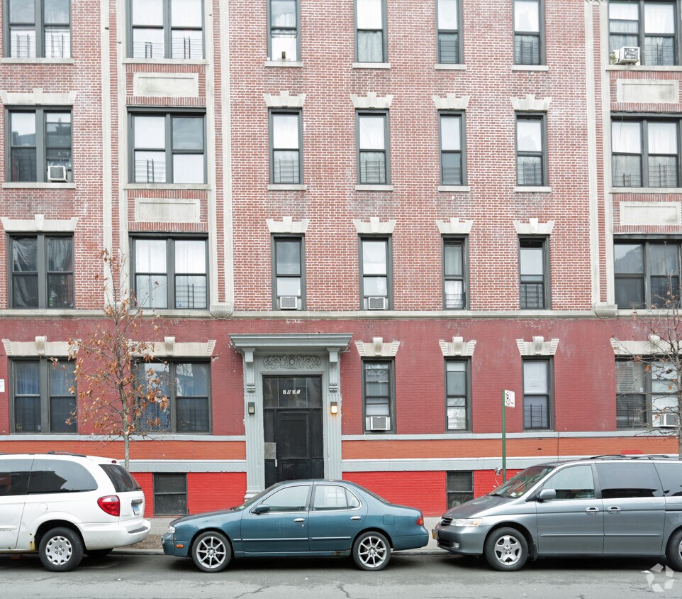 Foto del edificio - 2801 Valentine Ave