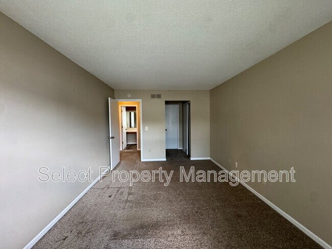 Building Photo - 5412 Evard Rd