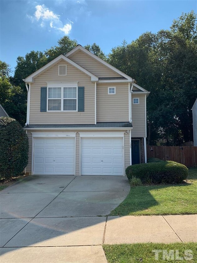 125 Ct, Holly Springs, NC 27540 House Rental in Holly Springs