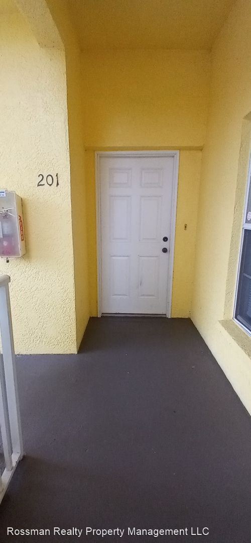 Foto del edificio - 3 br, 2 bath House - 2140 Heron Lake Drive...