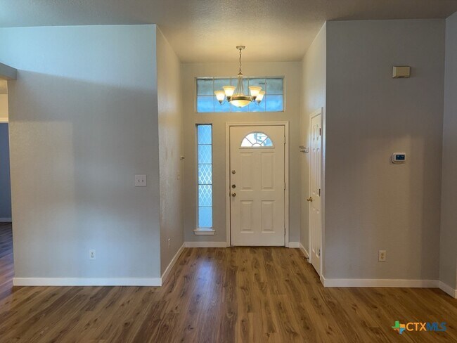 Foto del edificio - 4406 Barrington Trail