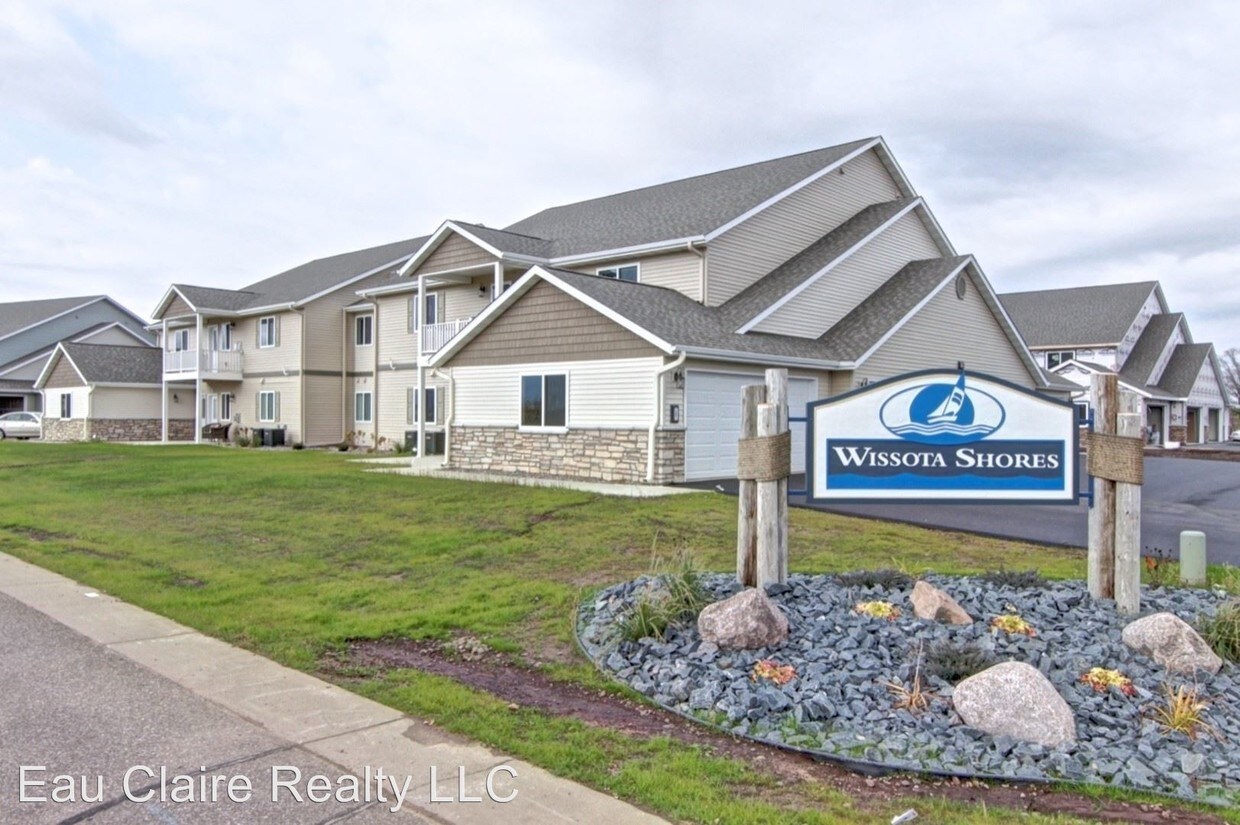 1110 Parkland Dr, Chippewa Falls, WI 54729 Room for Rent in Chippewa