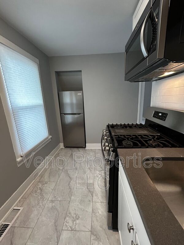 Building Photo - 96 Walworth St