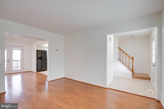 Foto del edificio - 6012 Westbourne Pl