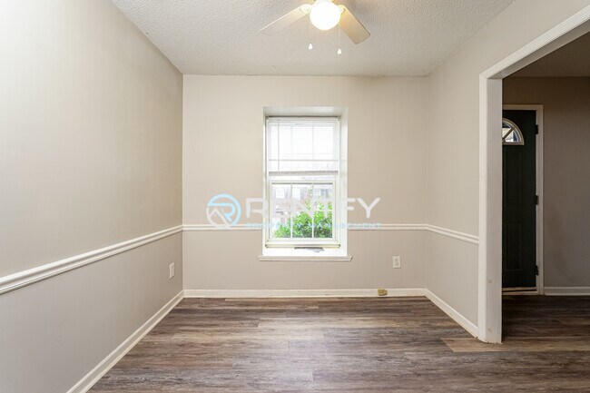 Foto del edificio - 312 Mar-Don Hills Ct