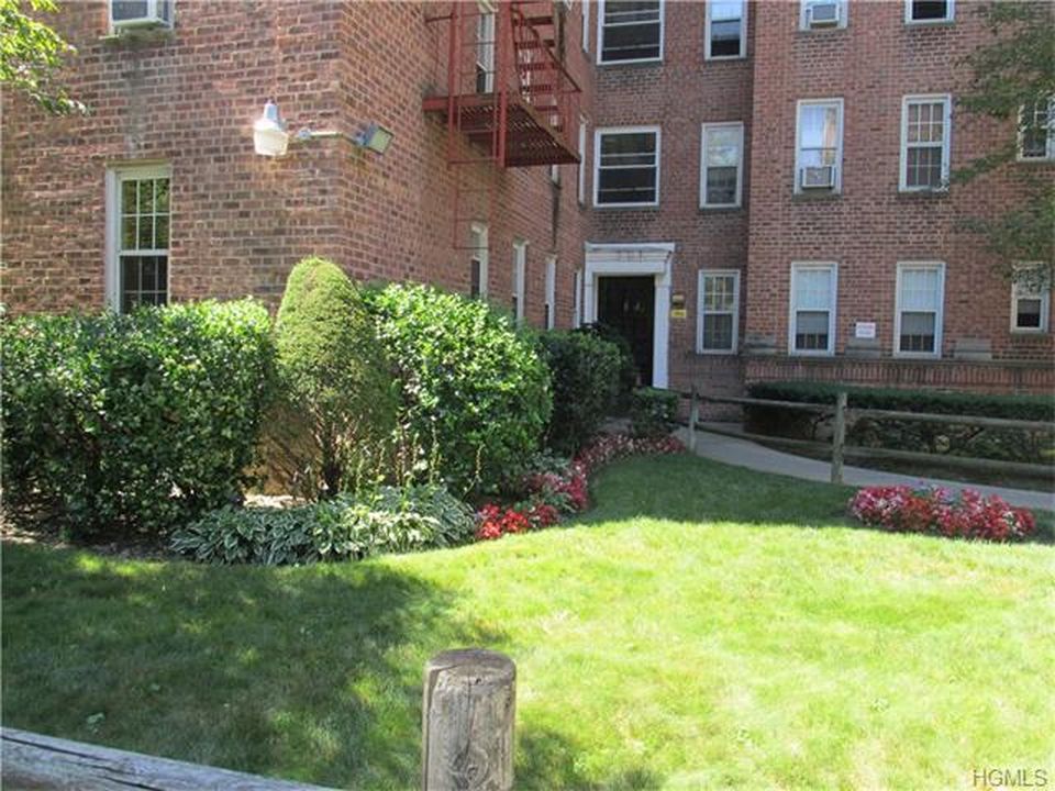 796 Bronx River Rd, Yonkers, NY 10708 Apartments in Yonkers, NY