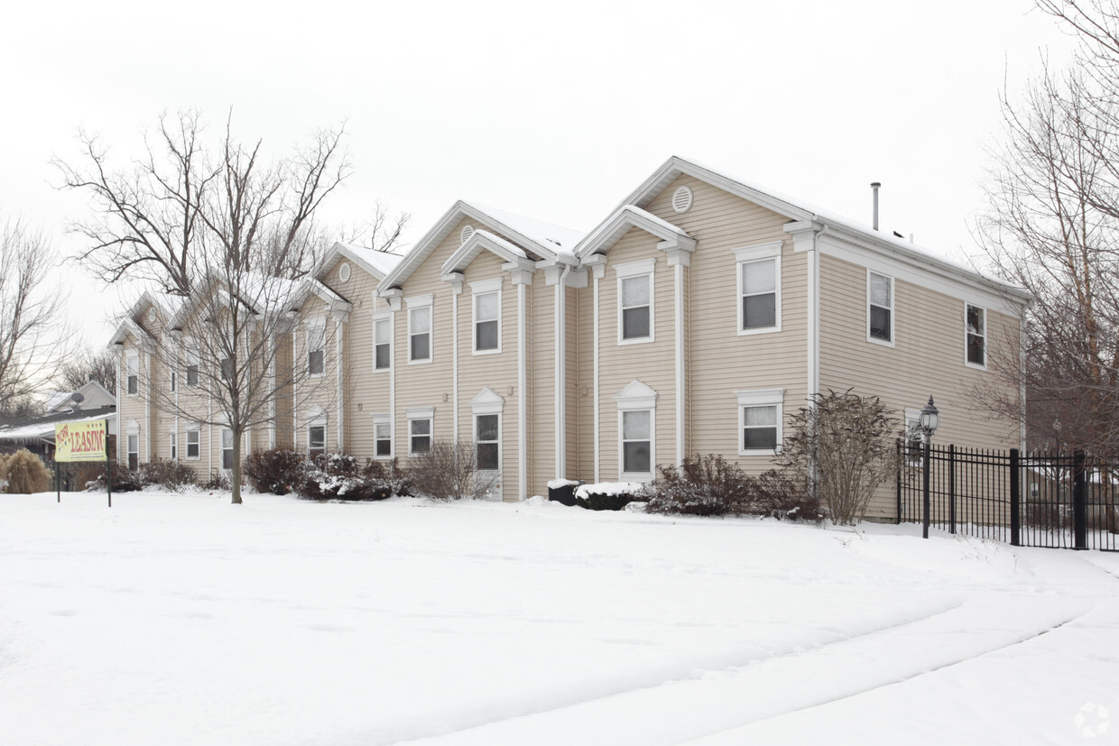 Summit Park Apartments - Maple Grove