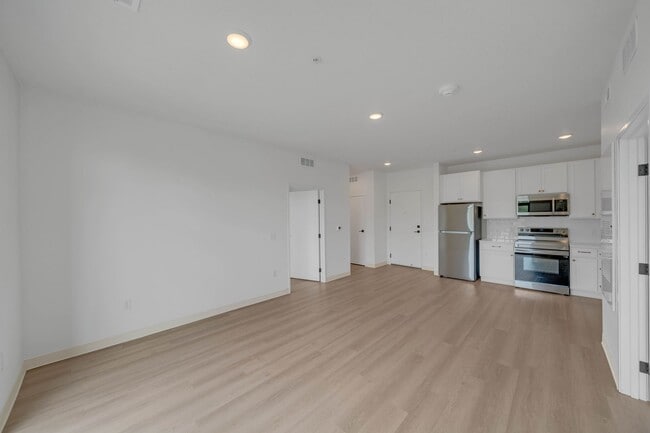 Interior Photo - The Windsor - Windsor Heights