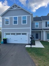 Building Photo - 173 Thicket Dr