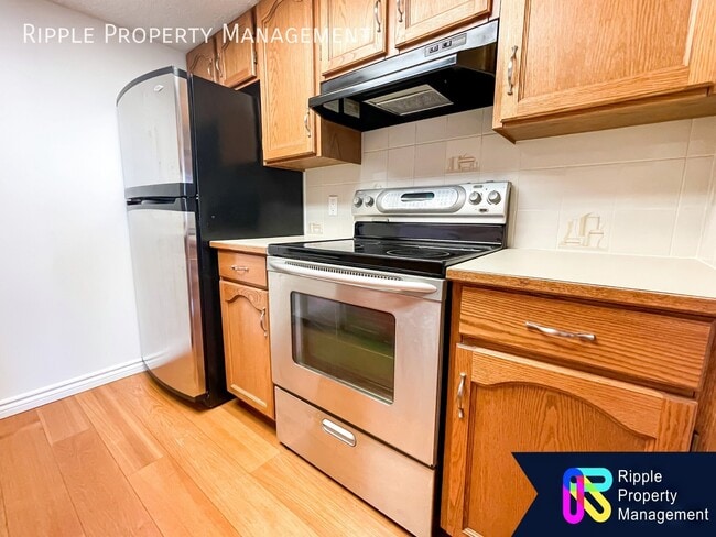 Building Photo - 2 BED/ 2 BATH APARTMENT NEAR UNIVERSITY OF CALGARY!