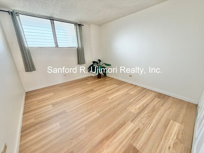 Building Photo - ala2211