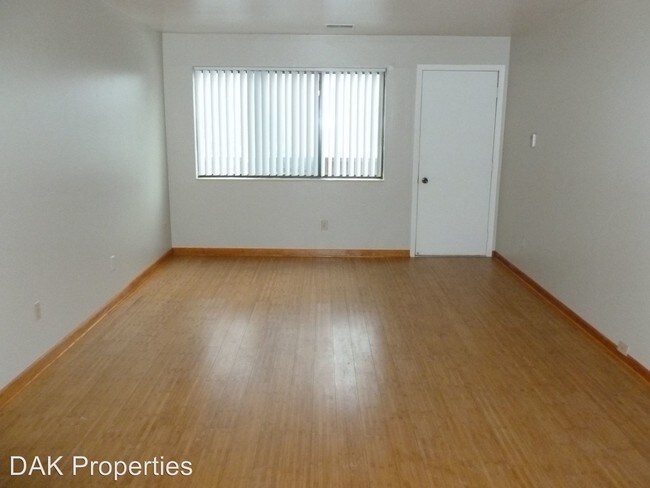 Building Photo - N111W15655 Vienna Ct