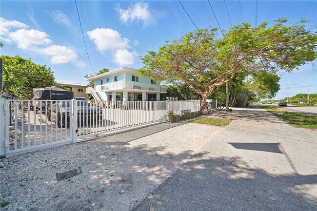 Foto del edificio - 95401 Overseas Hwy