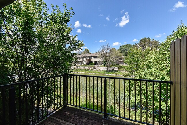 Amanecer - Balcón - Harbor Pointe Apartments